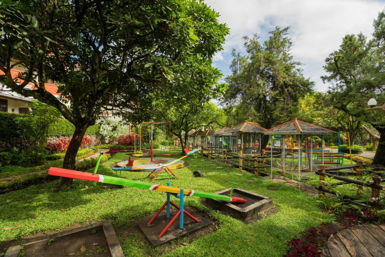 Royal Hotel And Villa Batu Batu  Esterno foto