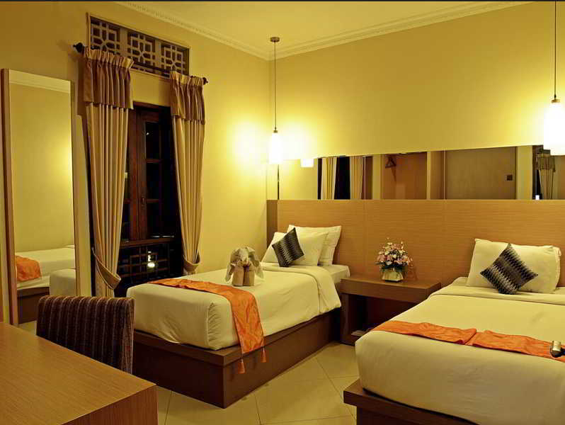Royal Hotel And Villa Batu Batu  Esterno foto
