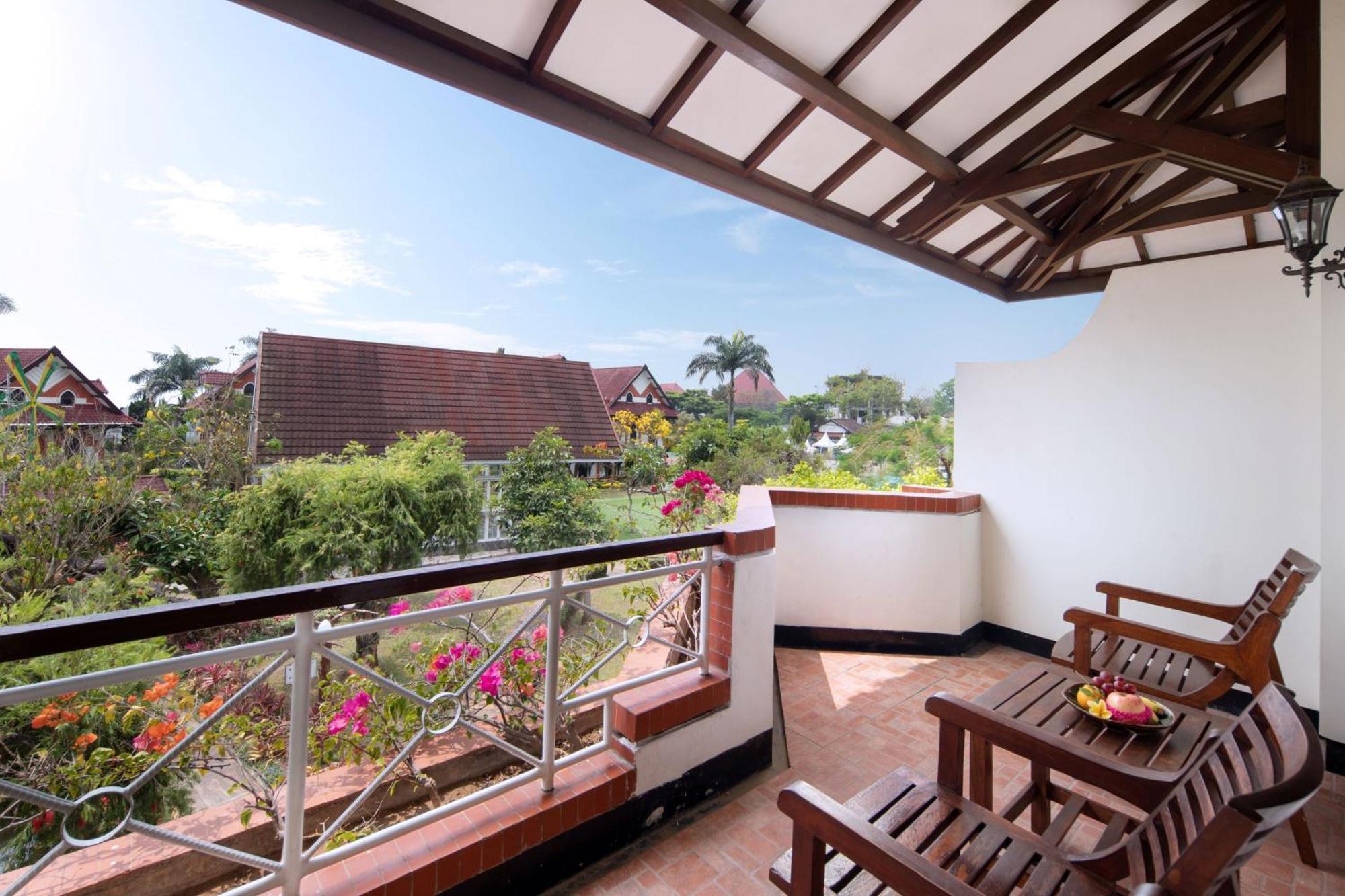 Royal Hotel And Villa Batu Batu  Esterno foto