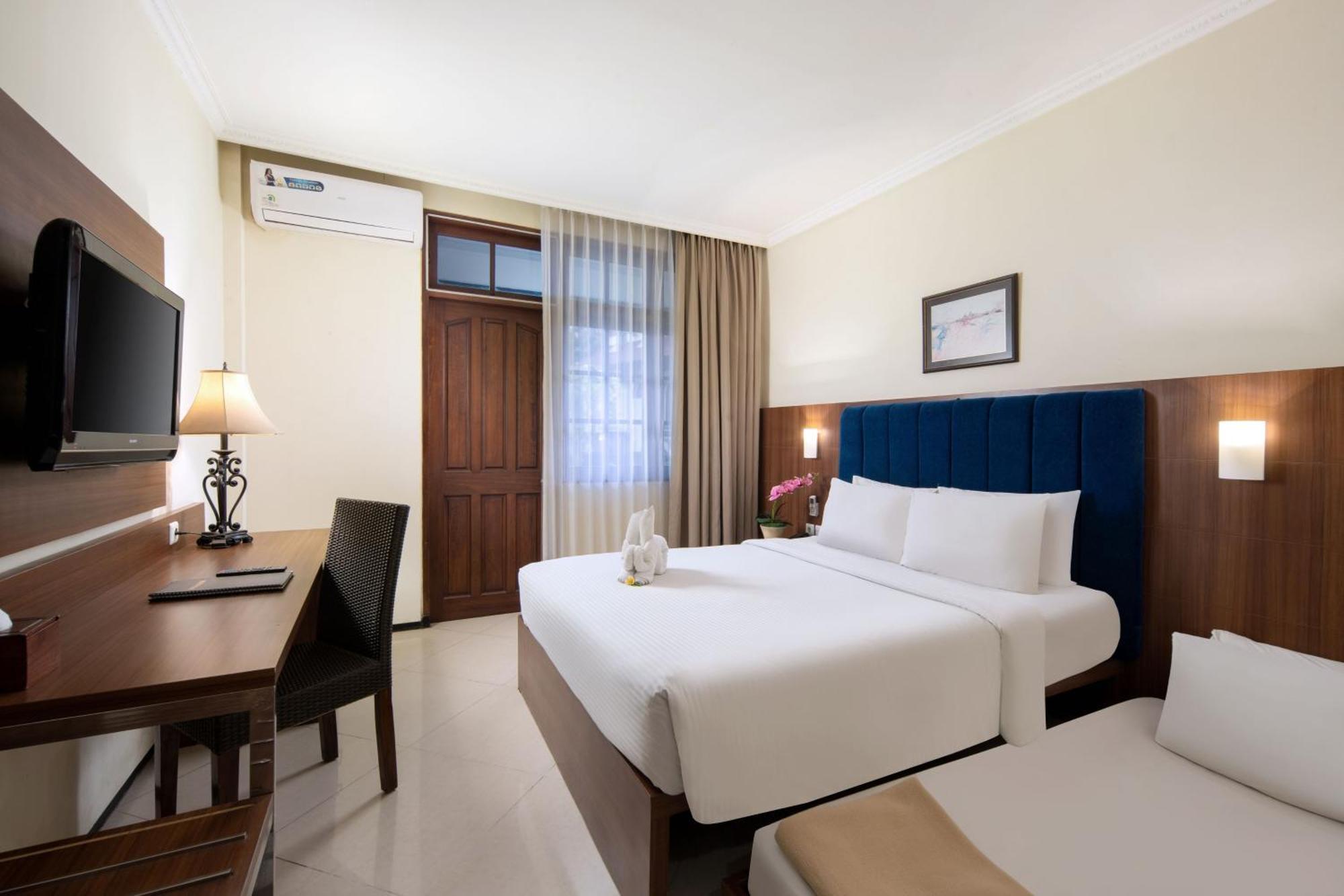 Royal Hotel And Villa Batu Batu  Esterno foto