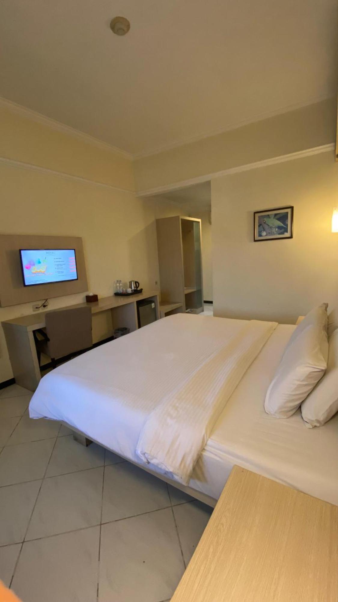Royal Hotel And Villa Batu Batu  Esterno foto